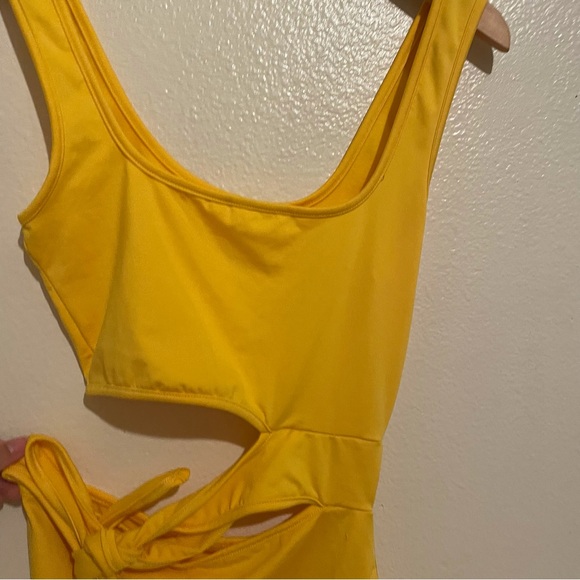 Cut Out Bright Gold Mini Dress - Picture 3 of 4